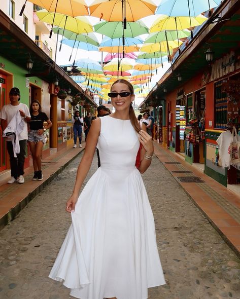 It was so hard to pick just 10 pics from this day 🌈 officially kicked off summer in #Guatapé Full Medellín itinerary + tips coming soon to lyamariellablog.com *make sure you’re subscribed* (link in bio). In the meantime, I’ve saved a highlight with our every move titled “medellín”. . . . #colombia #medellin #summer #summertravels Medellin Colombia Outfit, Medellin Aesthetic, Outfits Medellin, Cartagena Outfit, Tourist Pictures, Colombia Outfits, Colombia Trip, Tourist Outfit, Week Outfits