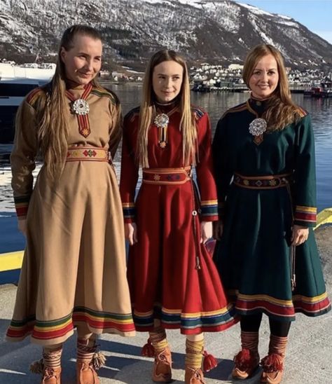 Saami Traditional Clothing, Norway Folk Art, Traditional Norwegian Dress, Norwegian Folk Dress, European Culture Clothing, Iceland Traditional Clothing, Finland Traditional Clothing, Icelandic Traditional Clothing, Ancient Scandinavian Clothing