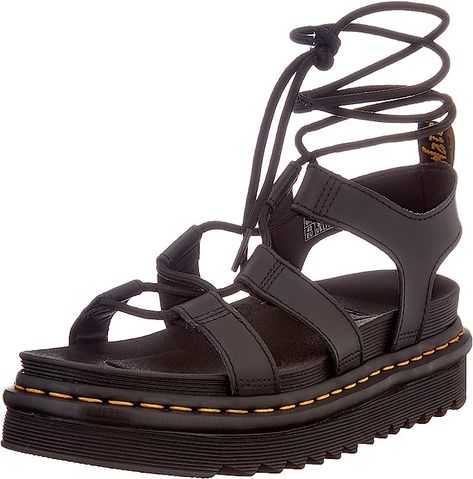 Love these sandals for summer! #drmartens #gladiatorsandals #womensfashion Nartilla Sandals, Dr Martens Sandals, Statement Sandals, Dr Martens Womens, Soft Sandals, Doc Marten, Ankle Tie Sandals, Womens Gladiator Sandals, Leather Gladiator Sandals