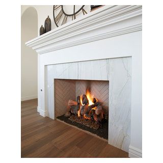 Calacatta Quartzite Fireplace Surround - Contemporary - Family Room - Phoenix - by Arizona Tile | Houzz Quartzite Fireplace, Calacatta Quartzite, Quartz Vs Granite, Contemporary Family Room, White Quartzite, Arizona Tile, Quartz Tiles, Outdoor Bar Furniture, Quartz Slab