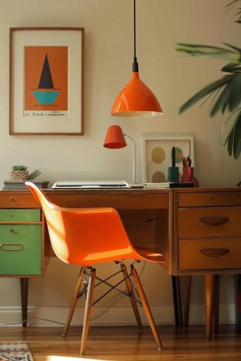 Mid Century Modern Home Office Essentials Home Office Design Mid Century Modern, Mid Century Modern Game Room, Midcentury Home Office, Midcentury Modern Office Ideas, Scandinavian Office Furniture, Nerd Office, 70s Office, Colourful Office, Midcentury Modern Office