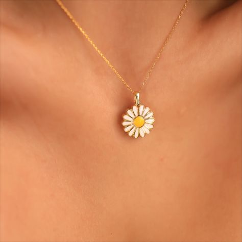 Silver Daisy Necklace, Flover Necklace, Dainty Daisy Pendant, Daisy Jewelry, Gift for Lucky Women, Bridesmaid Gift, Graduation Gift for Girl, Daisy Pendant Necklace, Sterling Silver Flower Necklace, Sunflower Necklace, Gift For Mum, Daisy Gift, Gift For Her, Cute Infinity Necklace #silverdaisynecklace #daisynecklace #necklace #silvernecklace #flowernecklace #flowersilvernecklace #daisyjewelry #minimalistnecklace #daisypendant #giftforher #bridesmaidgift Daisy Name, Sterling Silver Flower Necklace, Name Necklace Silver, Daisy Pendant, Silver Flower Necklace, Daisy Jewelry, Cute Couple Gifts, Sunflower Necklace, Daisy Necklace