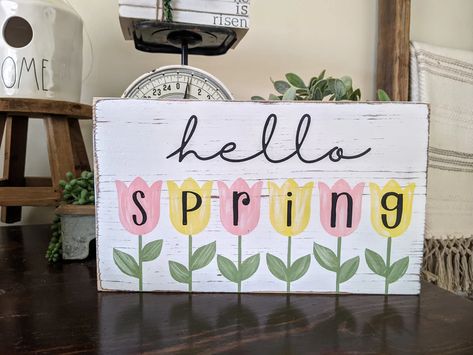 Summer Wood Sign, Hello Spring Sign, Spring Wood Crafts, Studio Workshop, Handmade Farmhouse, Spring Coffee, Door Signs Diy, Spring Decor Diy, Spring Easter Crafts