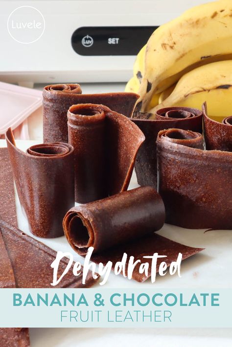 Chocolate banana fruit leather Dehydrate Bananas In Oven, Diy Fruit Leather Recipes, Fruit Leather Recipe Dehydrator, Healthy Snacks Chocolate, Luvele Recipes, Dehydrated Snacks, Fruit Leather Dehydrator, Dehydrated Recipes, Dehydrated Bananas