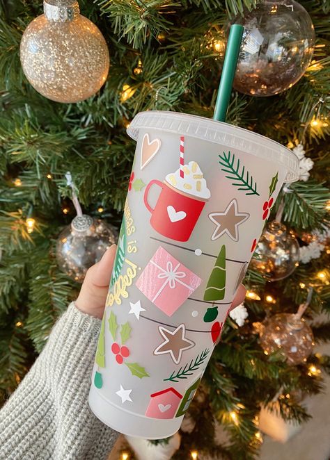 All I want for Christmas is more coffee Starbucks cup! Spruce up your coffee or any beverage during this holiday season. Perfect Christmas gift for any coffee lover. Pick one up today and gift yourself, mom, sister, family member or a friend! Each tumbler will come with a lid and straw. WANT A DIFFERENT DESIGN? MESSAGE US WITH YOUR CUSTOM ORDER. Details: 24oz venti cold cup Customized using permanent premium quality vinyl Tumbler care: We recommend hand washing only Not dishwasher or microwave s Christmas Tumblers Vinyl, Christmas Cups Gifts Ideas, Christmas Tumbler Ideas Vinyl, Christmas Cup Designs, Anillo Aesthetic, Vinyl Christmas Gifts, Christmas Cups Vinyl, Christmas Starbucks Cups, Starbucks Christmas Cups