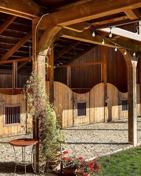 Stable Style - Equestrian Blog on Instagram: “This barn shared by @blackburn_architects and @soulcoolfarm is a peaceful place. The barn features large 12’x24’ stalls, a gym/spa area,…” Luxury Horse Barns, Dream Barn Stables, Equestrian Stables, Stable Style, Horse Farm Ideas, Horse Barn Ideas Stables, Horse Barn Designs, Spa Area, A Peaceful Place