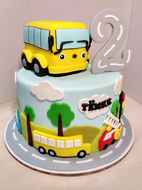 2nd Birthday Bus Theme, Bus Themed Birthday Cake, Go Buster Bus Cake, Bus Cakes For Boys, Cocomelon Bus Cake, Bus Theme Cake, Bus Cake Ideas, Bus Themed Birthday Party, Wheels On The Bus Cake