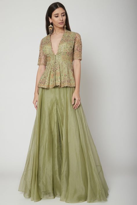 Designer Mehendi Dresses Collection: Kurta | Lehenga | Anarkali 2022 Peplum Style Suit, Flared Pants Outfit Indian, Plazzo With Top Outfit Indian, Plazzo Kurti Design, Net Sharara Designs, Plazzo With Top Outfit, Organza Dress Indian Kurti, Plazzo Suit Design, Peplum Top With Sharara