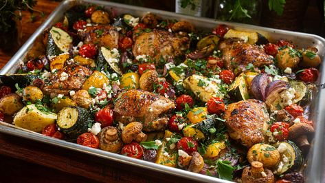 Mediterranean Sheet Pan Chicken, Sheet Pan Mediterranean, Chicken Mediterranean, Gratin Recipes, Recipes With Videos, Marinated Chicken Thighs, Sheet Pan Chicken, Mediterranean Chicken, Pan Dinners