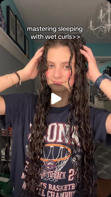 jules del giudice | curly hair tips and tricks :) on Instagram: "such a game changer! #curlyhair #curls" Curly Hair Tips And Tricks, Hair Tips And Tricks, Curly Hair Tips, Hair Tips, Game Changer, Hair Hacks, Curly Hair, Tips And Tricks, Curly Hair Styles