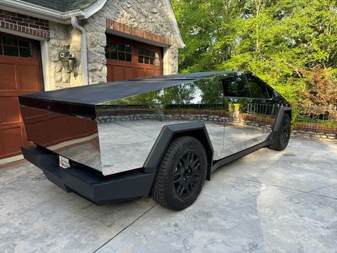 Group Of Crows, Retail Advertising, Car Buying Guide, Glamping Resorts, Truck Tailgate, Best Electric Bikes, Lifted Truck, Buick Enclave, New Trucks