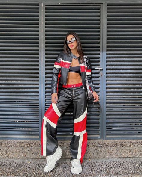 Motorcross Outfits, Women Biker Outfits, Chica Hip Hop, Racing Jacket Outfit, Raphael Veiga, Race Outfit, Spicy Ramen, Girls Night Out Outfits, Plum Wine