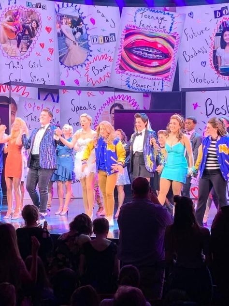 Lead Role Aesthetic, Mean Girls Musical Costumes, Mean Girls Set Design, Mean Girls Musical Aesthetic, Mean Girls Musical Memes, Cady Mean Girl, Musicals Aesthetic, Mean Girls Broadway, Mean Girls The Musical