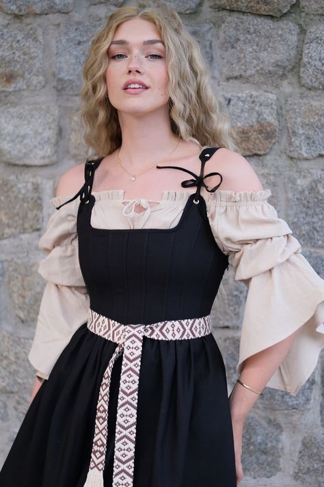 Viking Corset, Cottagecore Medieval, Dark Cottagecore Outfits, Cottagecore Outfit Ideas, Viking Dress, Historical Dress, Voluminous Skirt, Boned Bodice, That Dress