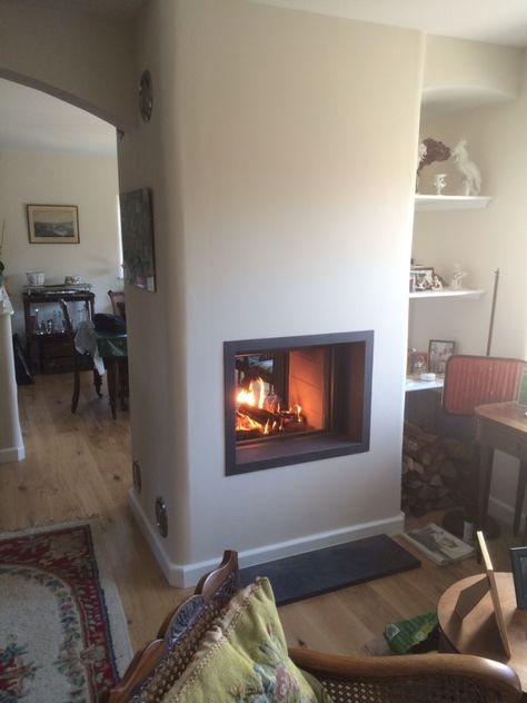 Stuv Fireplace, Fireplace Woodburner, Double Sided Log Burner, Log Burner Fireplace, Stove Installation, Double Sided Fireplace, Fireplace Garden, Barn Interior, Concrete Fireplace