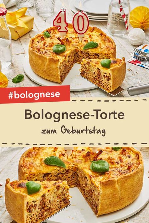 Jetzt wird Geburtstag gefeiert: Herzhafte Bolognese-Torte mit Hackfleisch und Maccheroni. Unsere Maggi Fix Spaghetti Bolognese wird 40. Herzlichen Glückwunsch!  #bolognese #hackfleisch #torte #geburtstag #kuchen Baking Wallpaper, Chicken Tortellini Soup, Creamy Ranch Dressing, Valentines Baking, Baked Squash, Torte Recipe, Spaghetti Bolognese, Savoury Baking, Perfect Pasta