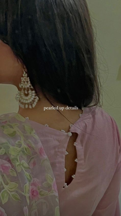 Traditional Attire Captions, Ethenic Wears Caption, Kurti Captions For Instagram In Hindi, Insta Caption For Traditional Wear, Ethnic Outfit Captions For Instagram, Traditional Outfit Captions Instagram Aesthetic, Traditional Photo Caption, Saree Captions For Instagram In Hindi, Hindi Caption For Traditional Wear