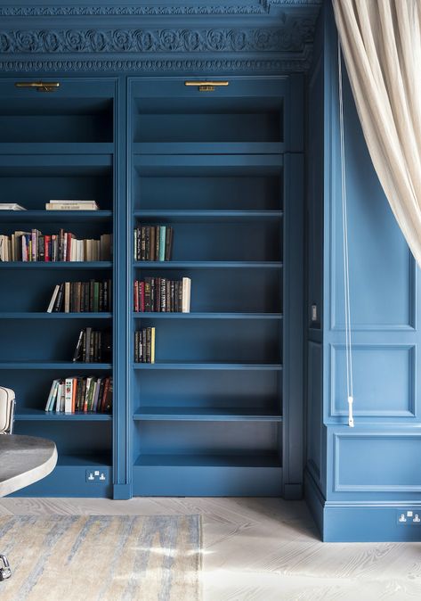 Undercover Architecture - bookcase hidden doors - secret passage Modern Hidden Door, Diy Door Decorations, Diy Secret Door, Hidden Door Ideas, Secret Doors, Murphy Door, Bookshelf Door, Door Makeover Diy, Hidden Doors