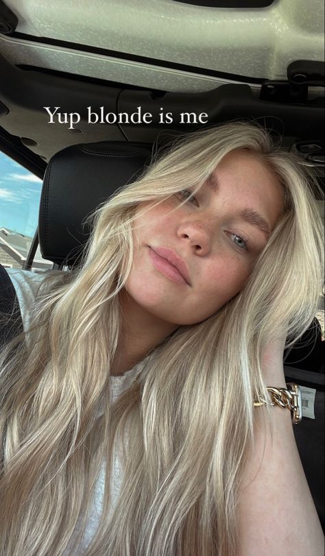 Blonde Dimensional Hair, Beach Blonde Hair Color, Neutral Blonde Hair, Sunkissed Blonde, Beachy Blonde Hair, Blonde Hair Pale Skin, Beach Blonde Hair, Blonde Hair Inspo, Bright Blonde Hair