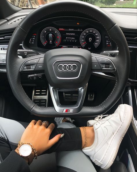 Audi Luxury, Aesthetic Sports, Dream Cars Audi, Audi Interior, Aesthetic Cars, Luxury Cars Audi, Black Audi, Cars Aesthetic, Cars Audi