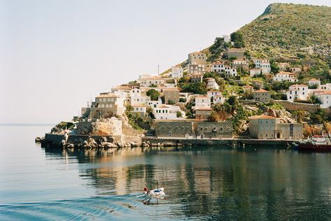 Finding New York in Hydra, Greece - Fathom Greece Living, Hydra Greece, Greece Landscape, Greece Art, Travel Greece, Leonard Cohen, Field Notes, Summer Destinations, Sky Color