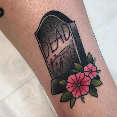 Traditional Tombstone Tattoo, Tombstone Tattoo, Coffin Tattoo, Army Tattoos, C Tattoo, Tattoo For Son, Spooky Tattoos, Halloween Tattoo, New School Tattoo