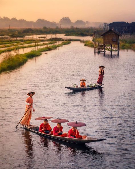 East Asian Aesthetic, Myanmar Nature, Myanmar Aesthetic, Feeling Photos, Love Feeling Photos, Myanmar Travel, Country Aesthetic, Tour Around The World, Dreamy Artwork