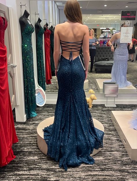 Classy Prom Dresses, Stunning Prom Dresses, Prom Dress Inspiration, Cute Prom Dresses, Backless Prom Dresses, Party Gown, Pretty Prom Dresses, Prom Outfits, Grad Dresses