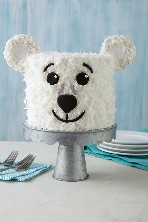 Polar Bear Cake, Animal Birthday Cakes, Bear Cake, Winter Treats, Cake Layers, Winter Cake, Icing Colors, Animal Cakes, Salty Cake