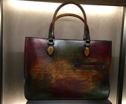 Berluti Bag, Handmade Tote, Personal Shopper, Fun Bags, Luxury Handbags, Designer Brands, Leather Handmade, Fashion Item, Men's Fashion