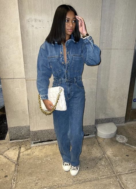 Baddies Blue Jean Jumpsuit Outfits, Button-up Denim Jumpsuit For Day Out, Denim Jumpsuit Outfit Black Women, Trendy Fitted Button-up Denim Jumpsuit, Trendy Button-up Denim Jumpsuit, Jumpsuit Outfit Black Women, Jean Jumpsuit Outfit, Blue Jean Jumpsuit, Jumpsuit Outfit Black