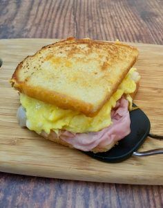 Dennys Grand Slamwich Recipe, Deli Ham Breakfast Ideas, Copycat Hardees Frisco Breakfast Sandwich, Ham And Egg Breakfast Sandwich, French Bread Breakfast Sandwich, Moons Over My Hammy, Best Egg Sandwich Recipe, Moons Over My Hammy Recipes, Moon Over My Hammy Recipe