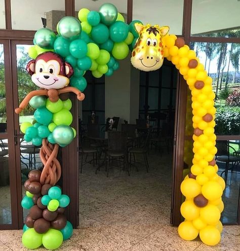 Rose Flowers Drawing, Jungle Theme Decorations, Jungle Theme Birthday Party, Deco Ballon, Wild Birthday Party, Jungle Theme Parties, Deco Champetre, Jungle Theme Birthday, Jungle Birthday Party