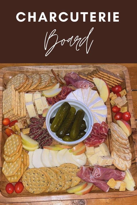 Here is aboard I made for a Lord of the Rings Marathon Day- Shirecuterie

#Charcuterie #CharcuterieBoard #CheeseBoard #MeatAndCheese #CharcuteriePlatter #PartyPlatter #GrazingBoard #Foodie #Entertaining #Appetizers #SnackBoard #WineAndCheese #FoodPlatter #FoodArt #FoodInspiration #FoodPhotography #DeliciousEats #FoodLover #BoardGoals #EpicureanDelight Lord Of The Rings Marathon, Entertaining Appetizers, Charcuterie Platter, Snack Board, Party Platters, Meat And Cheese, Food Platters, Charcuterie Boards, Charcuterie Board