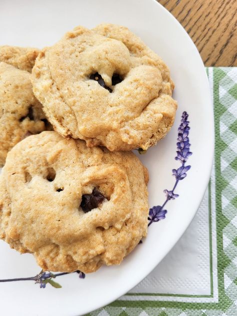 Soft and Chewy Date Cookie Recipe: Sweet & Delicious Date Cookies Recipes Christmas, Dates Cookies Recipes, Date Filled Cookies Recipes, Date Sweetened Desserts, Date Cookies Recipes, Date Filled Cookies, Dates Cookies, Soft Cookie Recipe, Xmas Baking