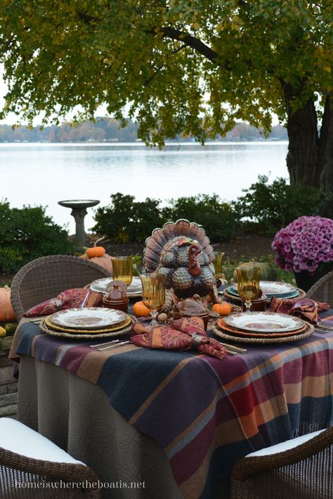 Thanksgiving Table Inspiration, Thanksgiving Countdown, Turkey Table, Turkey Plates, Pumpkin Vase, Thanksgiving Table Settings, Fall Tablescapes, Fall Table Decor, Thanksgiving Tablescapes