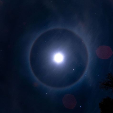 We've received a couple of wonderful moon halo pics this week at EarthSky Community Photos. This one is from last night, from John Lindroth… Luxury Moonstone Halo Ring For Promise, Celestial Moonstone Halo Ring For Wedding, Moonstone Halo Jewelry Gift, Moon-shaped Halo Ring For Anniversary, Lunar Halo Moon, Moon Halo, Community Photos, Lunar Moon, Ice Crystals