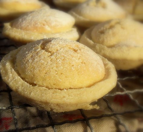 Welsh Desserts, Welsh Recipes, The English Kitchen, Tea Time Food, English Kitchen, Light Cakes, English Kitchens, Frozen Puff Pastry, Shortcrust Pastry