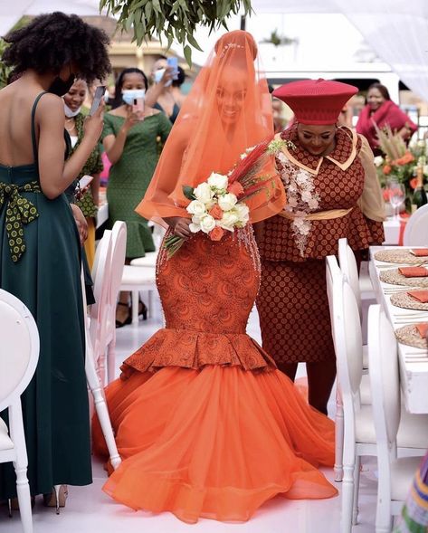 Shweshwe Wedding Dresses, African Wedding Theme, Outfit For Wedding, African Wedding Dresses, Culture Inspiration, South African Traditional Dresses, African Bridal Dress, African Weddings, Cultural Fashion