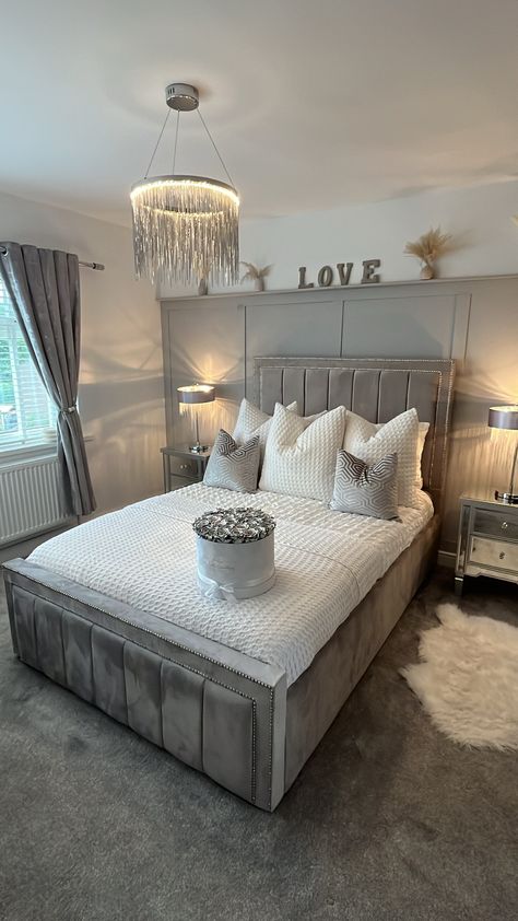 Divan Bed Ideas Bedroom, Bedroom For Teens, Bedroom Inspiration Grey, Grey Bedroom Decor, Luxury Room Bedroom, Living Room Decor Gray, Bedroom Decor For Teen Girls, Genius Ideas, Grey Room