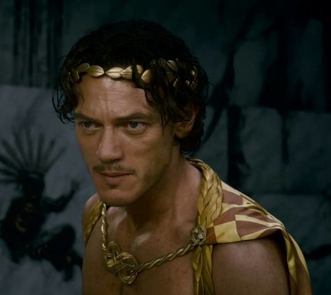 Luke Evans Zeus Face Claim, Writing Images, Daughter Of Zeus, Luke Evans, Good Looking Men, Emma Watson, Underworld, Hercules, Face Claims