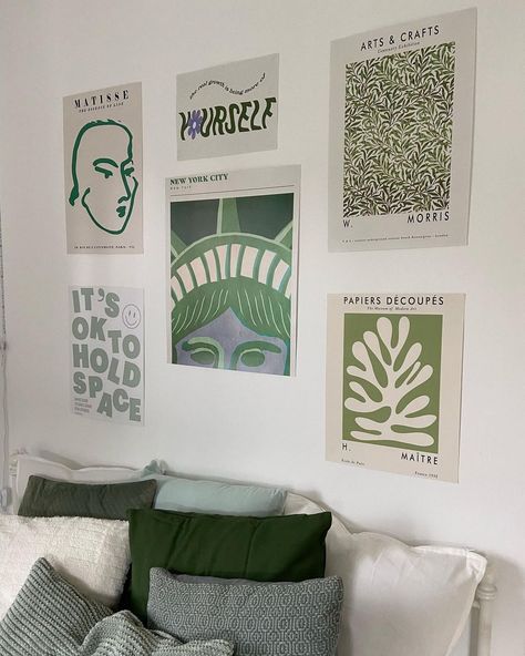 Green Room Decor Aesthetic, Sage Green Wall Collage, Green Wall Collage, New York City Poster, Interior Design Wall Art, Wall Art New York, Green Room Decor, Interior Design Wall, Aesthetic Print