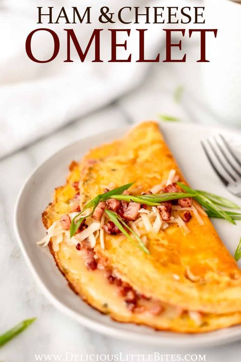 Perfect Ham, Ham And Cheese Omelette, Omlet Recipes, Omelette Recipe Easy, Ham Breakfast, Cheese Omelet, Chili Crisp, Cheese Omelette, Omelets Recipe