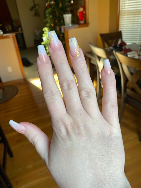 Gold Flake French Nails, Pink And White Ombre Nails With Gold Flakes, Short White Nails With Gold Flakes, White French Tip Nails With Gold Flakes, French Nails With Gold Flakes, French Nails With Gold Foil, White Ombre Nails With Gold, White With Gold Flakes Nails, Ombre Nails With Gold Flakes