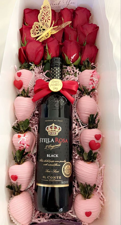 Wine And Strawberry Gift Boxes, Valentines Day Bouquet Ideas, Valentines Day Sweets Box Ideas, Valentine’s Day Strawberry Boxes, Mother’s Day Strawberry Boxes, Valentines Day Strawberries Boxes, Mothers Day Strawberries Boxes, Valentines Sweet Box Ideas, Box San Valentin