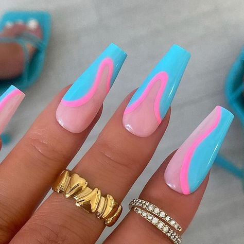 PRESS ON NAILS 🖤 on Instagram: "Summer vibing 🌊💙💘  Using all @glitterbels ✨ Discount code “JUNEGBC”  Link to shop in bio  Rings are all from @pryaofficial 🤩🤩#ad   #nails #nailsofinstagram #nailart #naildesign #naildesigns #nailinspo #nailinspiration #gelnails #bluenails #swirlnails #pinknails #summernails #festivalnails #pressonnails #pressonnailsuk #glitterbels" 2025 Nails, Jewel Nails, Nail Details, Nail Design Video, Peach Nails, Lavender Nails, Cute Nails For Fall, Light Nails, Nail Jewels