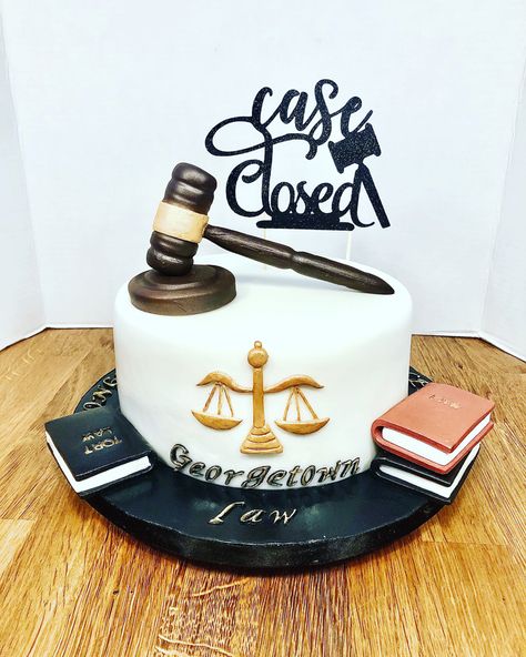 Law school cake, attorney cake, judge cake, graduation cake, Georgetown Law School cake Judge Cake, Law School Graduation Cake, Degree Party, Lawyer Cake, Graduation Cake Designs, Law School Graduation Party, Graduation Party Cake, Law School Inspiration, Fondant Cake Designs