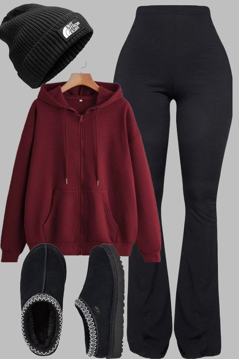 Chill Thanksgiving Outfits Women, Cute Fall Outfits With Uggs, Thanksgiving Outfit Simple, Simple Chill Outfits, Simple Winter Outfits For School, Outfit Ideas Layout School, Modest Everyday Outfits, Modest School Outfits, Outfit Ideas For Cold Weather