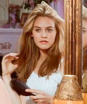 Total Betty! Cher From Clueless Gets Coveteur'ed 1990s Hairstyles, Clueless Aesthetic, Cher Clueless, Cher Horowitz, Alicia Silverstone, Clueless Outfits, 90s Hairstyles, Grunge Hair, Clueless