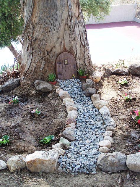 Tre Kunst, Fairy Tree Houses, Rock Garden Design, Fairy Garden Designs, Fairy Garden Crafts, Fairy Garden Houses, Have Inspiration, Garden Yard Ideas, Fairy Garden Diy